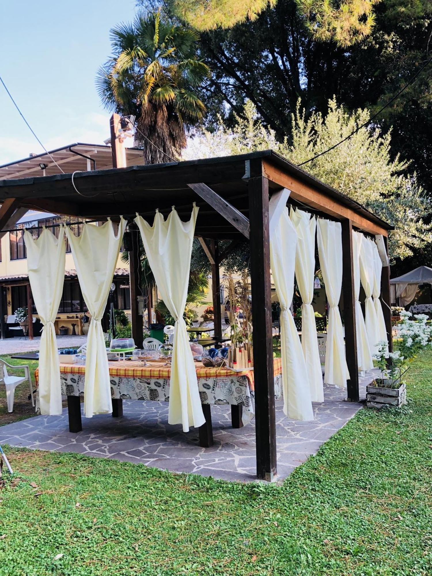 伯格拉住宿加早餐旅馆 Montesilvano Marina 外观 照片